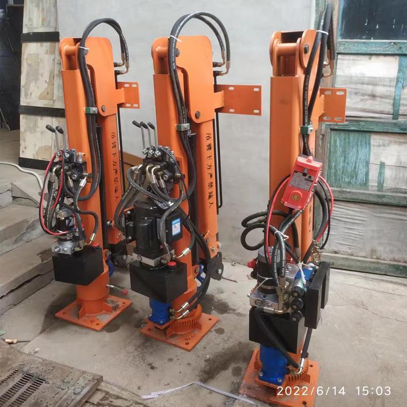 阿拉善盟重汽蓝牌随车吊 3.2吨 国六动力强 液压驱动 农用自卸起重机